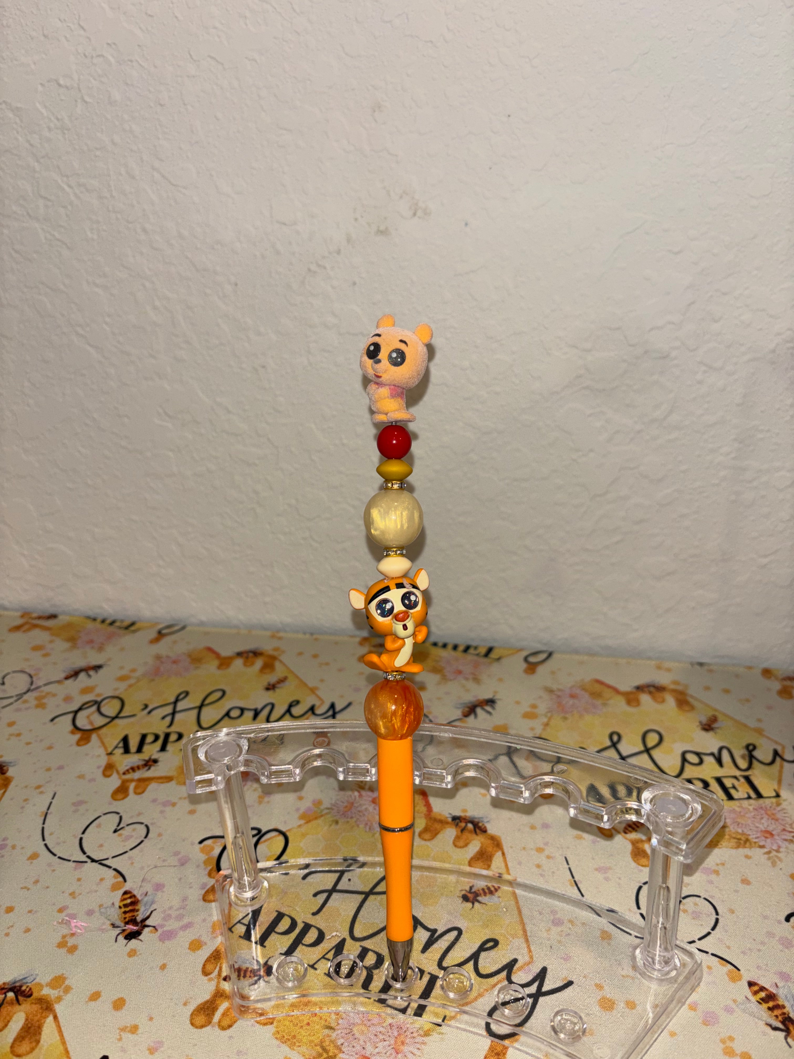 Double doorable pen